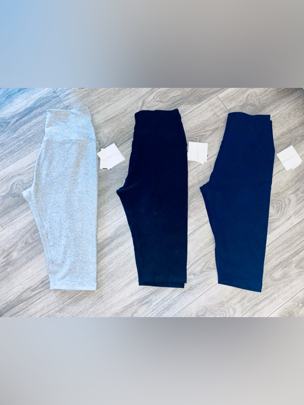 3 New Pair Women’s Beyond Yoga Capris